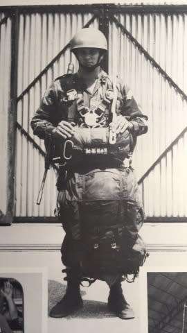Rhodesian SAS bergen with parachute harness attachments